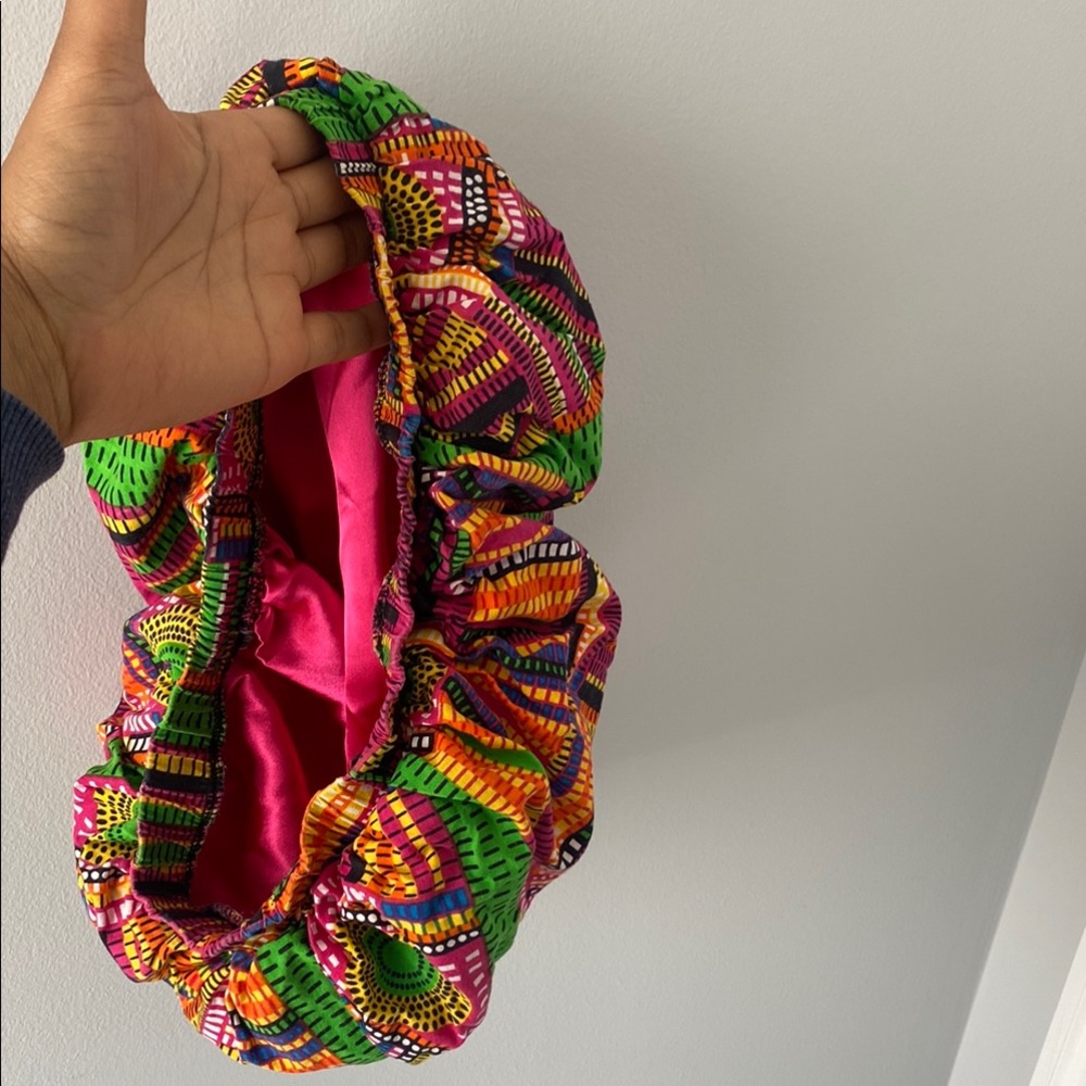 Colorful Bonnet - Picture 13 of 15